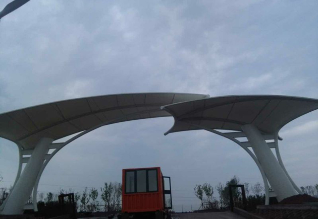 呼和浩特張拉膜安裝全解析:從選材到施工的詳細步驟 呼和浩特張拉膜安裝全解析:從選材到施工的詳細步驟